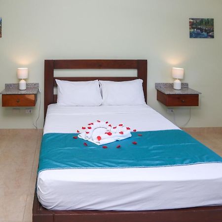 Anton Reef Hotel Sosúa Екстериор снимка